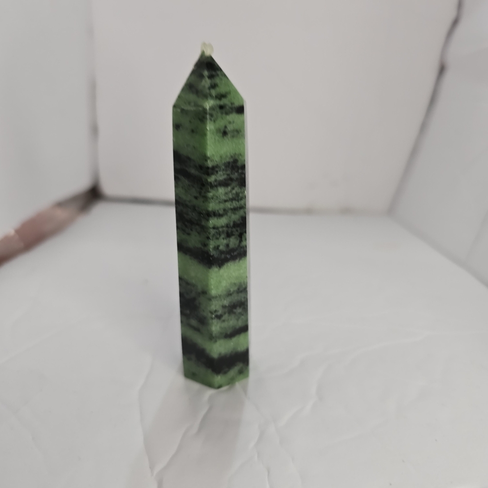 Ruby In ZOISITE - Picture 3 of 4